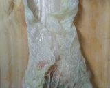 Foto langkah ke 4 dari resep Sawi Roll Isi Ayam Udang.