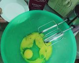 A picture of step 1 of Basic vanilla sponge.