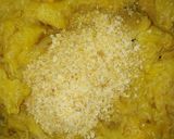 A picture of step 3 of Ripe Banana Rolls(unnakaya).
