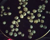 A picture of step 1 of Mawa Makhana Ladoo.