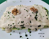 Foto del paso 6 de la receta: Lasaña fría de rúcula, salmón, mozzarella y salsa de queso con nueces
