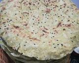 A picture of step 4 of Bajra ka Crispy Roti.