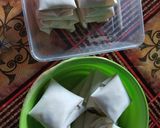 Foto langkah ke 4 dari resep Martabak Mini Kriyuk Sederhana.