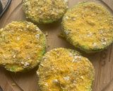 Foto del paso 3 de la receta: Milanesa de zapallito con polenta y avena en Airfryer