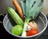 Foto del paso 1 de la receta: Pisto (fritada de verduras varias)
