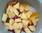 Foto langkah ke 1 dari resep Sop Buah Praktis.