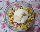 Foto del paso 2 de la receta: Ensalada de surimi, manzana y nuez