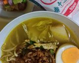 Foto langkah ke 6 dari resep Soto Ayam Ketupat.