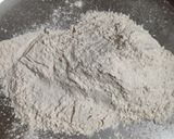 A picture of step 1 of Singhare flour paratha.