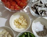 A picture of step 1 of Coconut_ tomato chutney.