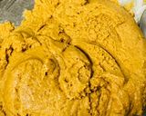 A picture of step 4 of Dal mash ladoo / urad dal laddu.