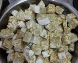 Foto langkah ke 1 dari resep Tempe Goreng Kecap.