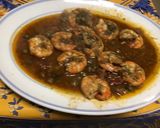 Une image de l'étape 11 de Gambas sauvages à la tomate, câpres et aneth.
