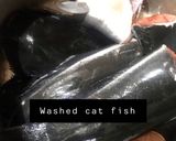 A picture of step 1 of Cat fish pepper soup.