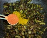चटपटे करेले (chatpate karele recipe in Hindi) रेसिपी चरण 4 फोटो