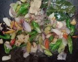 Foto langkah ke 2 dari resep Baby cumi kuah cabe ijo.