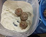 A picture of step 2 of Ragi-Jowar pizza paratha.