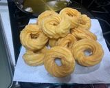 Foto langkah ke 7 dari resep French Crullers Doughnuts.