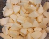 A picture of step 6 of Mini apple cinnamon pies.