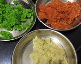 A picture of step 3 of Tiranga soji sira cake.