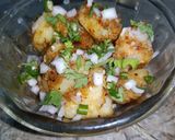 A picture of step 5 of Aloo Chaat.