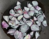 Hình bước làm 1 của món Cút lộn xào me
