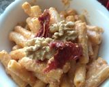 Foto del passaggio 7 della ricetta Pasta con pesto di pomodori secchi