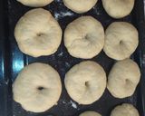 A picture of step 4 of Tasty and fluffy doughnuts.