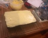 A picture of step 4 of Easy gingerbread mini cakes.