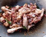 รูปขั้นตอนการทำที่ 5 ของ คั่วแห้มไก่บ้านใบยี่หร่า สูตร ภาคเหนือ