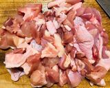 Hình bước làm 1 của món Gà rang hành tỏi