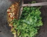 Foto langkah ke 4 dari resep (239) Tumis Paria Udang Rebon. (no pait).