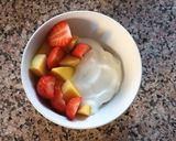 Foto del passaggio 2 della ricetta Yogurt, frutta fresca e cereali
