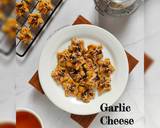 Garlic Cheese Cookies
