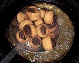 बाकरवडी (bakarvadi recipe in marathi) रेसिपी स्टेप 4 फोटो 