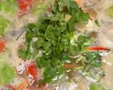 Gambar langkah 5 resipi Tomyam Putih Seafood.