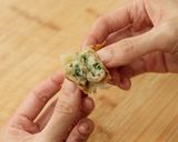 Foto langkah ke 10 dari resep Gyoza Ayam Devina Hermawan.