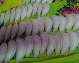 खोवा की गुजिया (khova ki gujiya recipe in Hindi) रेसिपी चरण 3 फोटो