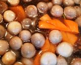 A picture of step 2 of Vegetarian Napa Cabbage Soup with Straw Mushrooms.