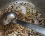 A picture of step 3 of Mumbai style Pav bhaji.