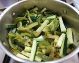 Foto del paso 3 de la receta: Arroz con verduras y frutos secos
