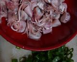Foto langkah ke 1 dari resep Oseng Cumi Asin.