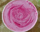 A picture of step 4 of Chocolate chia seed parfait with strawberry yogurt.
