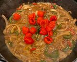 A picture of step 5 of Chicken Scarpariello.
