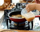 Foto langkah ke 4 dari resep Egg Foo Young.