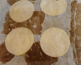 Foto del paso 3 de la receta: Mil hojas de salmón con verduras y semillas