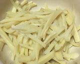 รูปขั้นตอนการทำที่ 2 ของ กระเพาะปลาอกไก่ฉีก