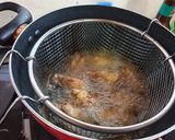 A picture of step 6 of Chicken wings with spicy garlic sauce.