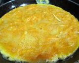 Foto del paso 1 de la receta Tortilla de calabaza rallada y queso tipo Philadelphia para llevar