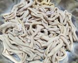 Foto langkah ke 1 dari resep Tumis Usus Ayam Cabe Ijo.